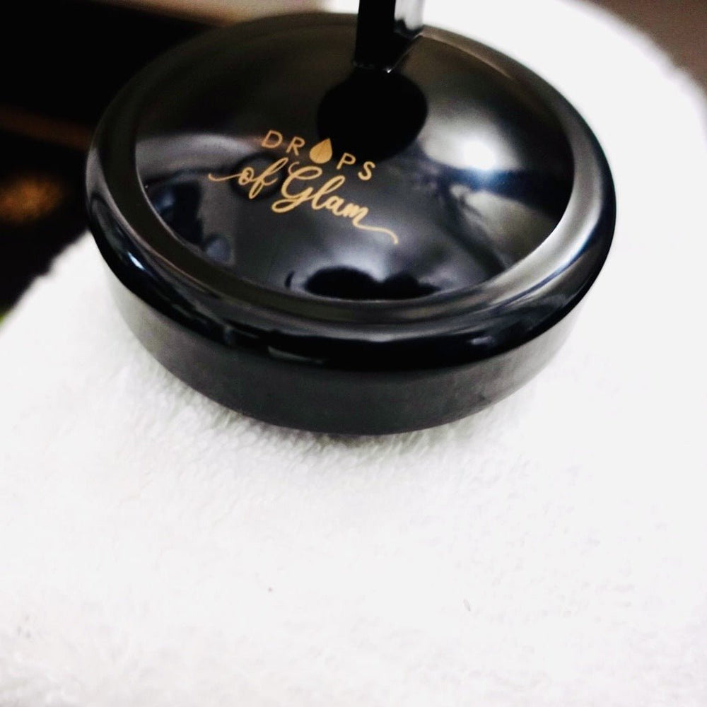 Massaging Shampoo Brush - Bundles and Drops of Glam