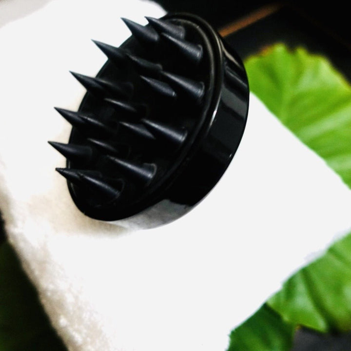 Massaging Shampoo Brush - Bundles and Drops of Glam